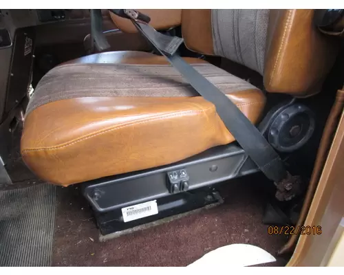 FREIGHTLINER FLD120 SD SEAT, FRONT