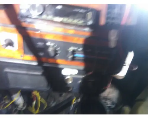 FREIGHTLINER FLD120 SD TEMPERATURE CONTROL