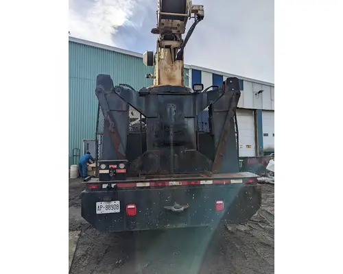 FREIGHTLINER FLD120SD Complete Vehicle