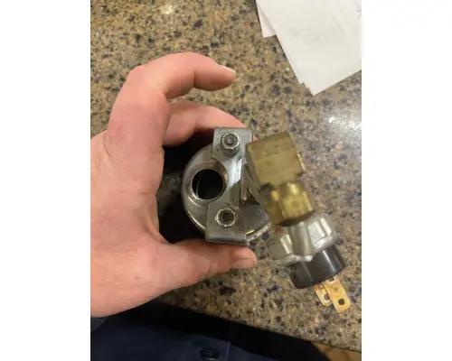 FREIGHTLINER FLD120SD Gauges (all)