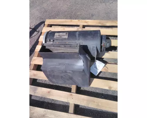 FREIGHTLINER FLD120 AIR CLEANER