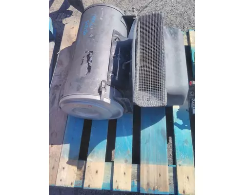 FREIGHTLINER FLD120 AIR CLEANER