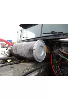 FREIGHTLINER FLD120 AIR CLEANER