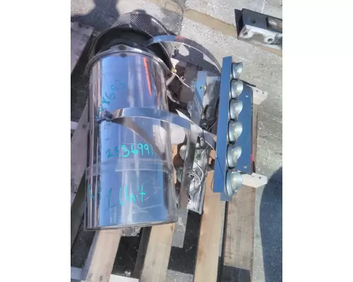 FREIGHTLINER FLD120 AIR CLEANER
