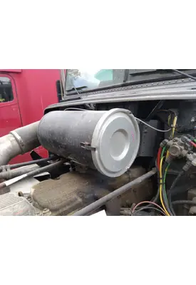 FREIGHTLINER FLD120 AIR CLEANER