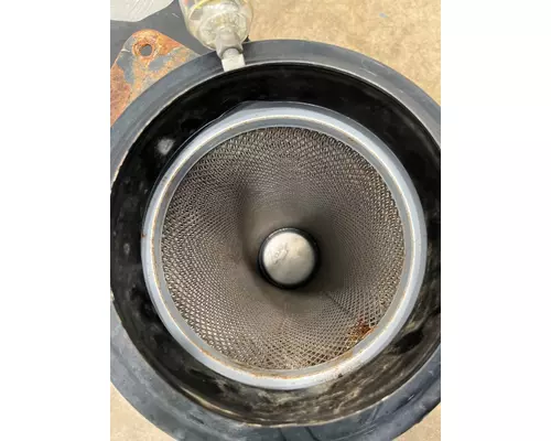 FREIGHTLINER FLD120 Air Cleaner