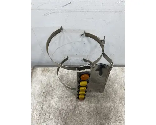 FREIGHTLINER FLD120 Air Cleaner
