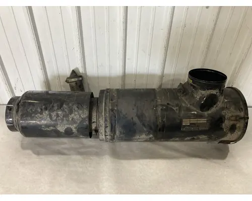 FREIGHTLINER FLD120 Air Cleaner