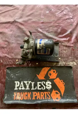 FREIGHTLINER FLD120 Air Drier