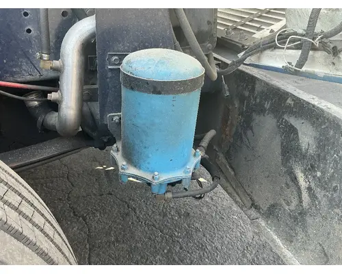 FREIGHTLINER FLD120 Air Dryer