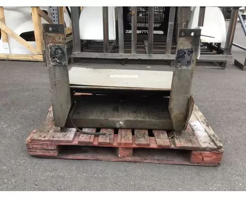 FREIGHTLINER FLD120 BATTERY BOX