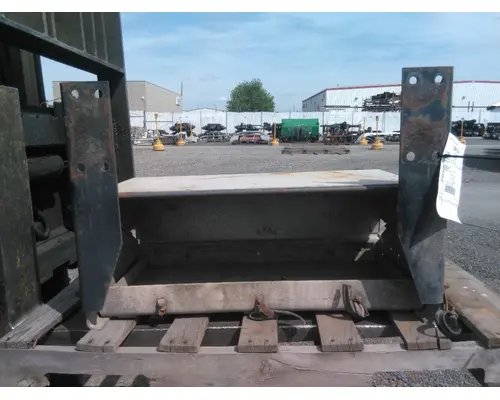 FREIGHTLINER FLD120 BATTERY BOX