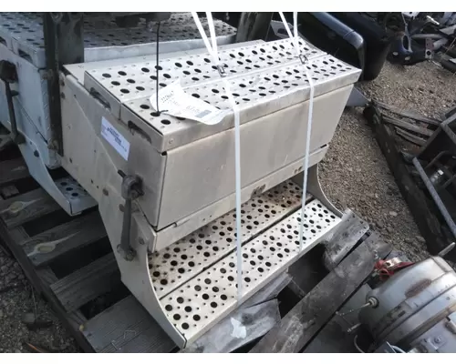 FREIGHTLINER FLD120 BATTERY BOX