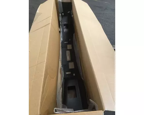 FREIGHTLINER FLD120 BUMPER ASSEMBLY, FRONT