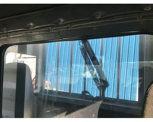FREIGHTLINER FLD120 Back Glass