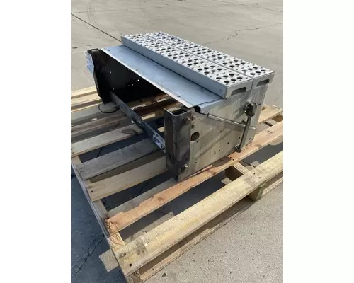 FREIGHTLINER FLD120 Battery Box