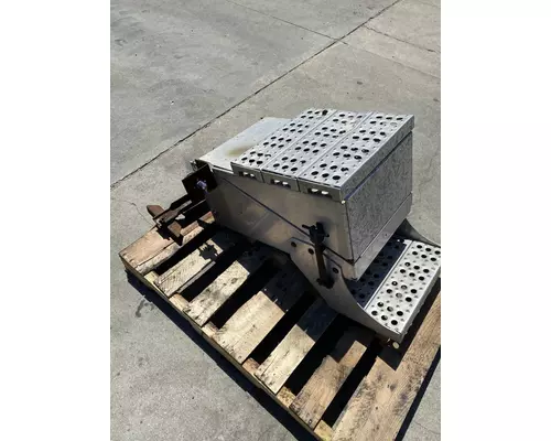 FREIGHTLINER FLD120 Battery Box