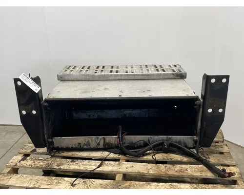 FREIGHTLINER FLD120 Battery Box
