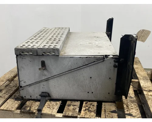 FREIGHTLINER FLD120 Battery Box