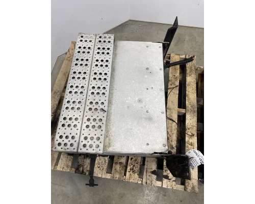 FREIGHTLINER FLD120 Battery Box