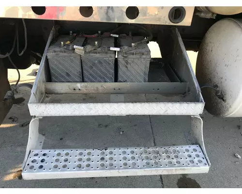 FREIGHTLINER FLD120 Battery Box