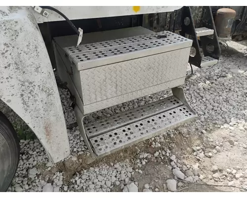 FREIGHTLINER FLD120 Battery Box