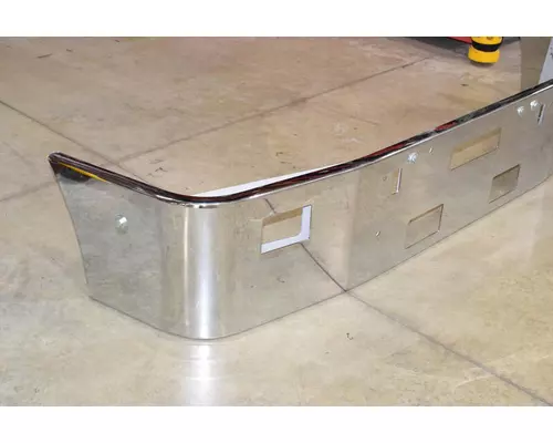 FREIGHTLINER FLD120 Bumper Assembly, Front