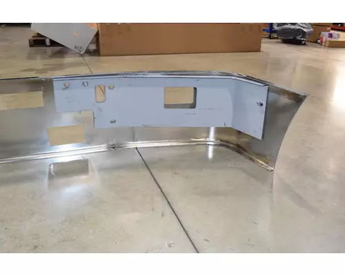FREIGHTLINER FLD120 Bumper Assembly, Front