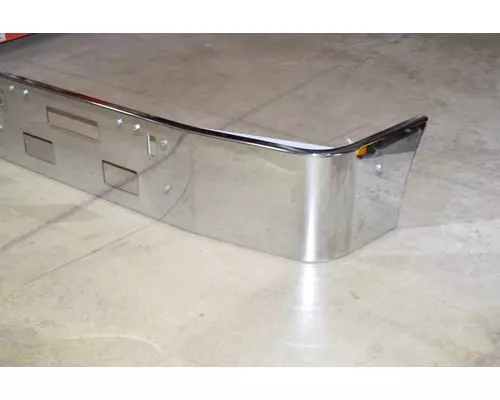 FREIGHTLINER FLD120 Bumper Assembly, Front