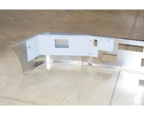 FREIGHTLINER FLD120 Bumper Assembly, Front