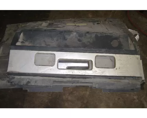 FREIGHTLINER FLD120 Bumper Assembly, Front