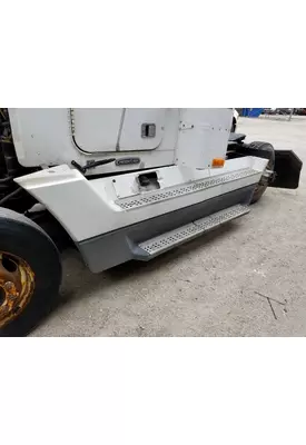 freightliner fld120 side skirts