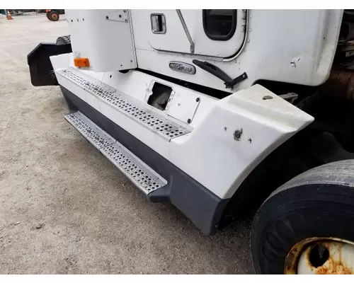 FREIGHTLINER FLD120 CAB SKIRTSIDE FAIRING