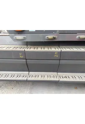 FREIGHTLINER FLD120 CAB SKIRT/SIDE FAIRING