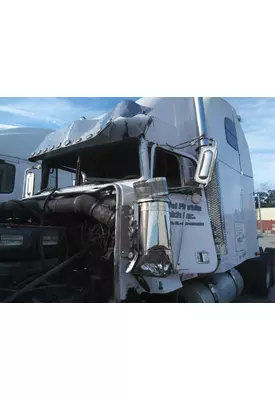 FREIGHTLINER FLD120 CAB