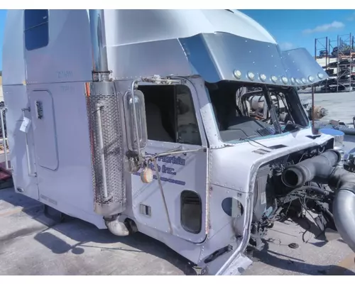 FREIGHTLINER FLD120 CAB