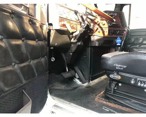 FREIGHTLINER FLD120 Cab Assembly
