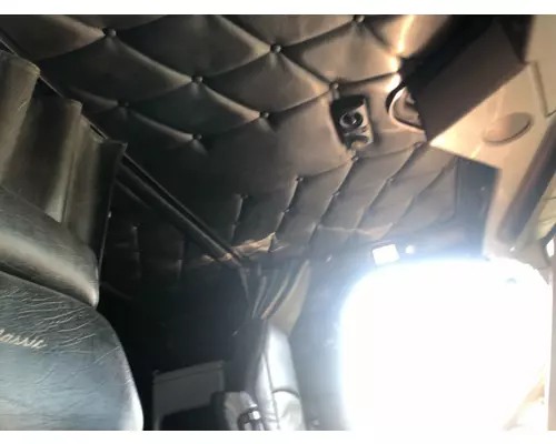 FREIGHTLINER FLD120 Cab Assembly