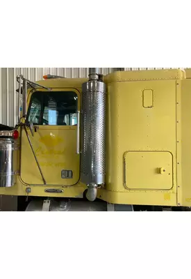 FREIGHTLINER FLD120 Cab Assembly