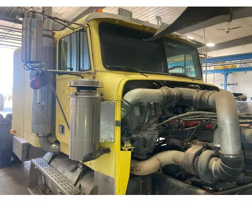 FREIGHTLINER FLD120 Cab Assembly