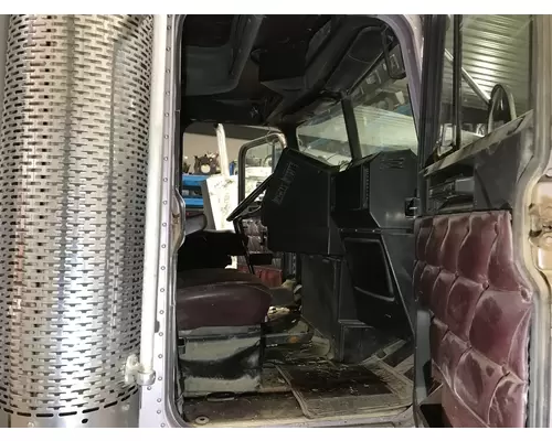 FREIGHTLINER FLD120 Cab Assembly