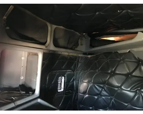FREIGHTLINER FLD120 Cab Assembly