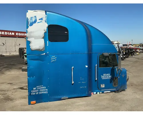 FREIGHTLINER FLD120 Cab Assembly