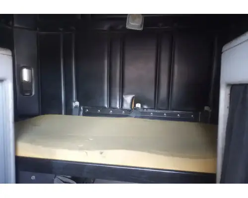 FREIGHTLINER FLD120 Cab Assembly