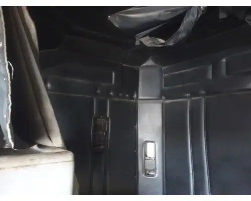 FREIGHTLINER FLD120 Cab Assembly