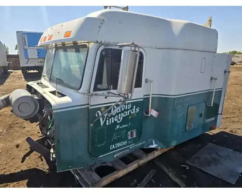 FREIGHTLINER FLD120 Cab Assembly