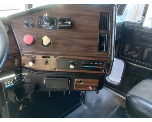 FREIGHTLINER FLD120 Cab Assembly