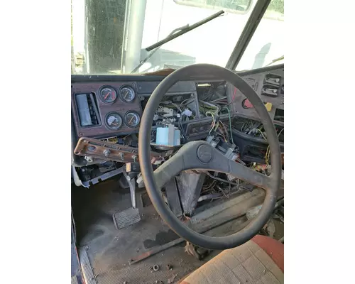 FREIGHTLINER FLD120 Cab Mount
