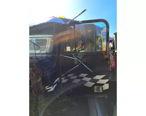 FREIGHTLINER FLD120 Cab Mount