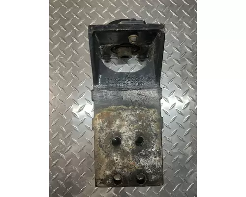 FREIGHTLINER FLD120 Cab